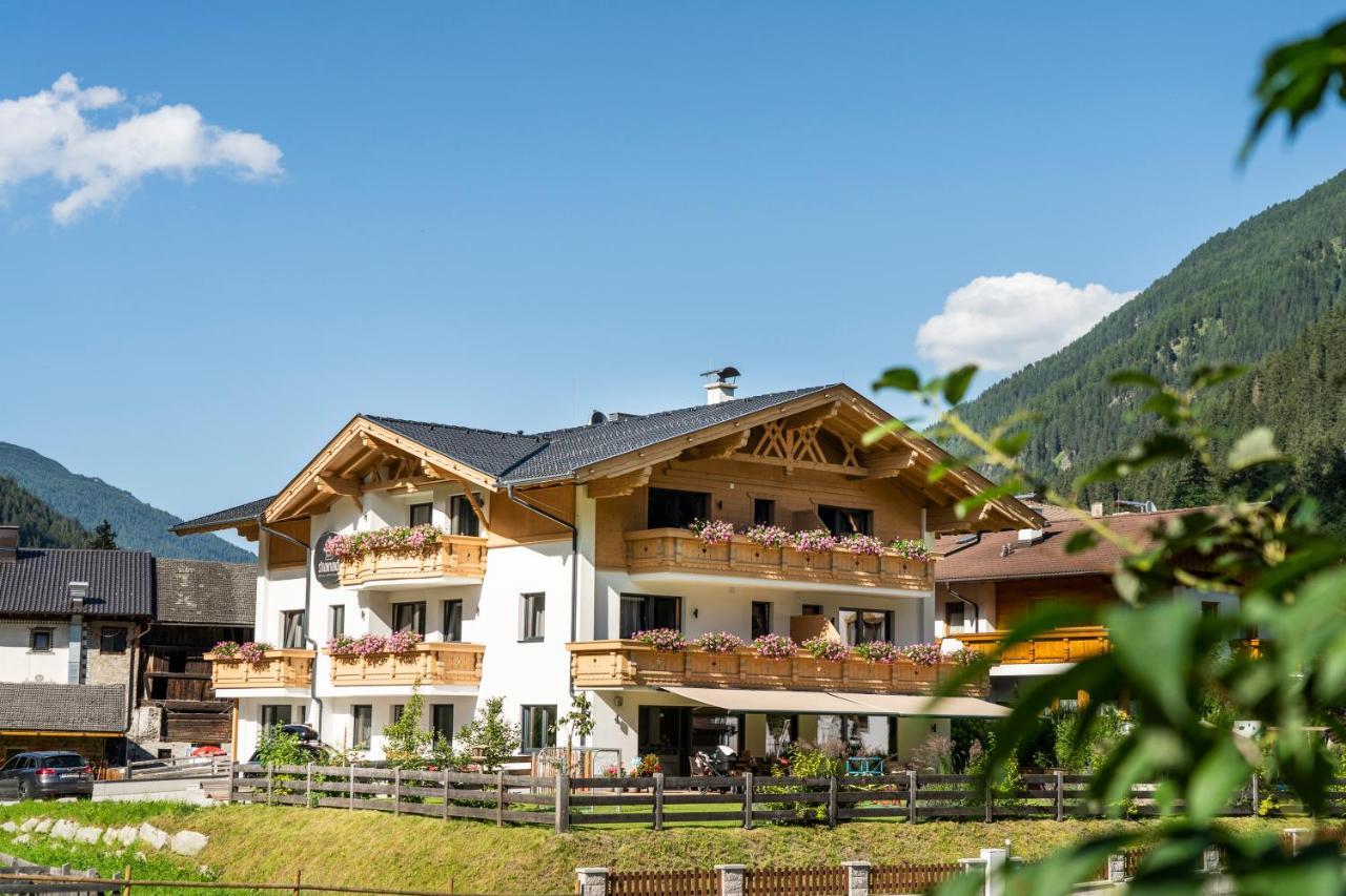 Stoanmandl Wohlfuehlappartements Neustift im Stubaital Exterior foto