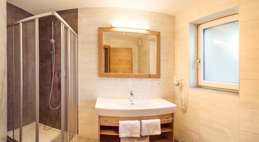 Stoanmandl Wohlfuehlappartements Neustift im Stubaital Quarto foto